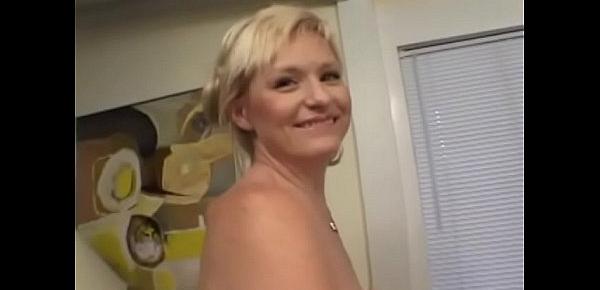  Blonde whore with nice arse Michelle Christian loves to suck balls and rides black dick